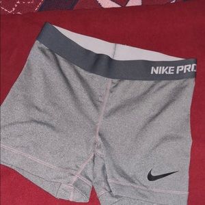 Nike pro spandex size xs